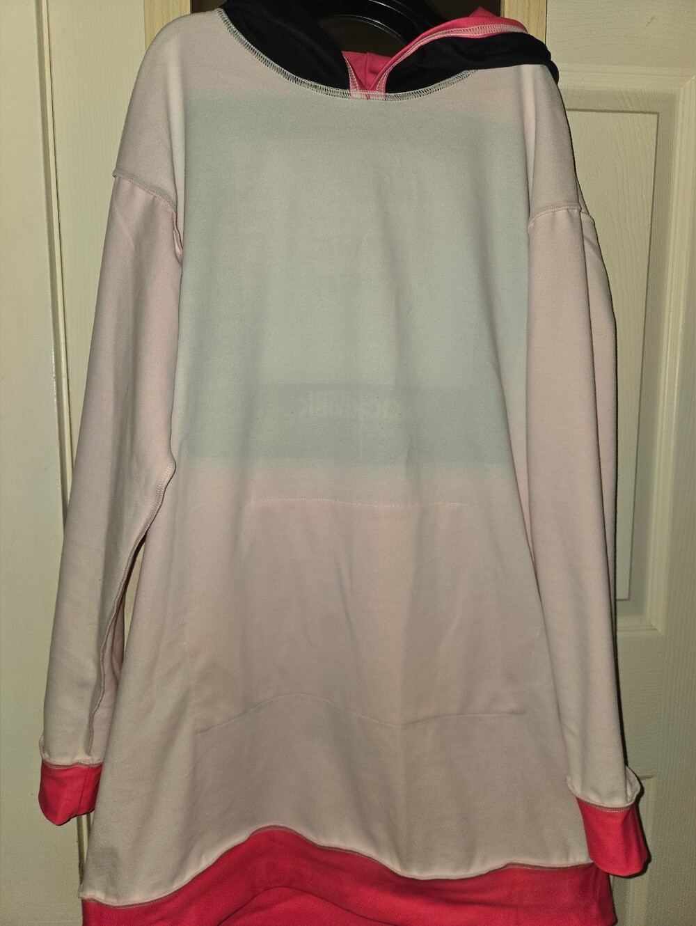 BM Hot Pink Gamer Slouchy - Picture 5 of 5